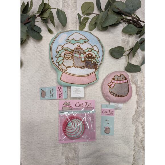 Pusheen Winter Cat Toy Set - Picture 1 of 5